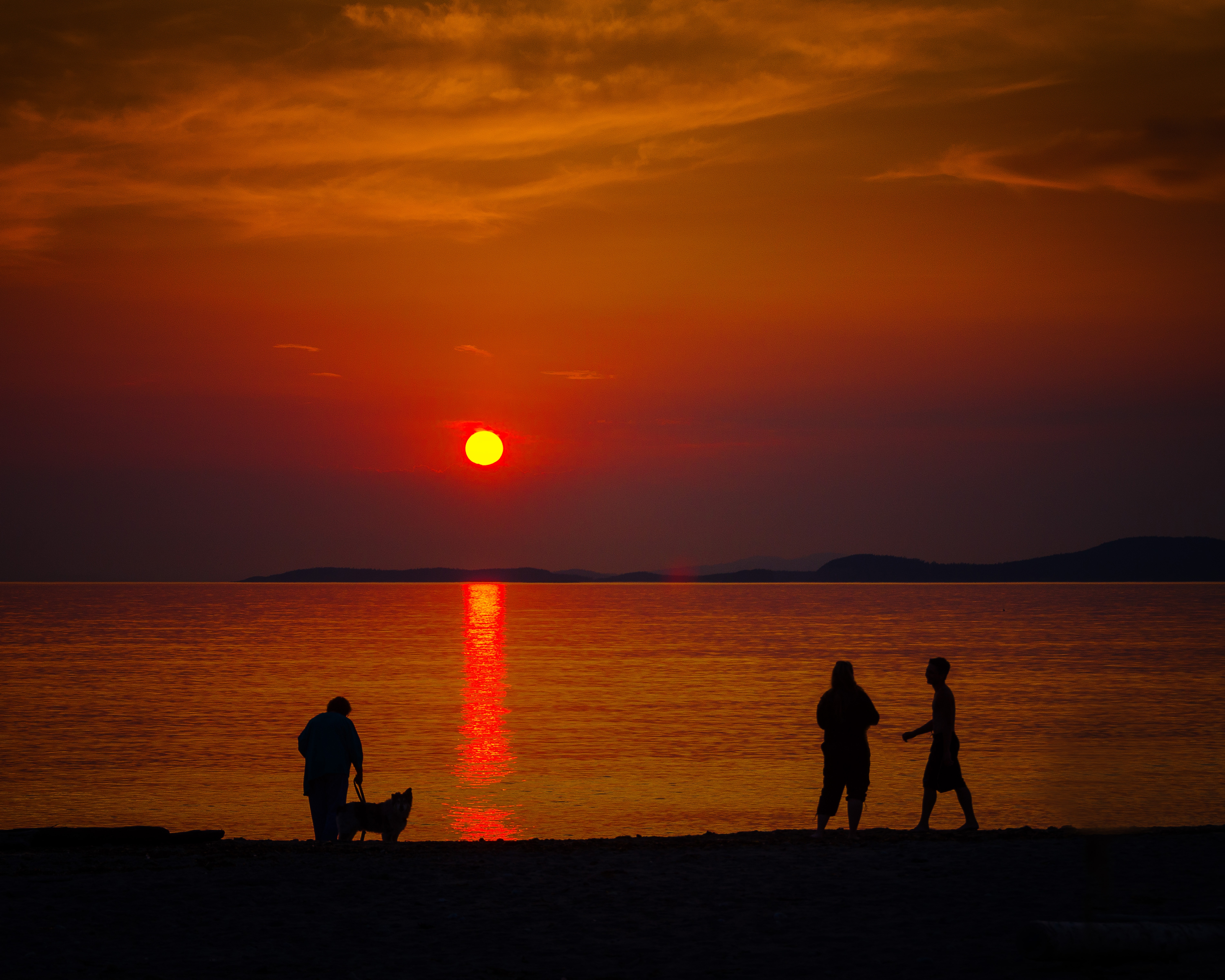 BeachSunset8 11 14 7739 Vicki Graham